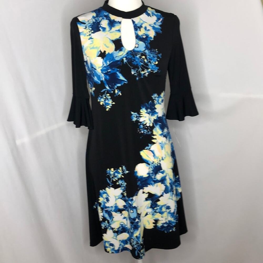 Dress barn roz and Eli black floral printed dress